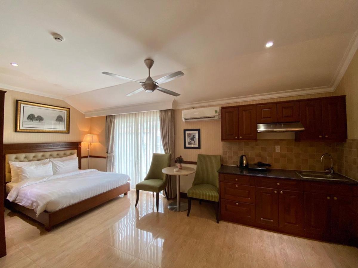 Central Hotel & Residences Swimming Pool Cidade de Ho Chi Minh Exterior foto