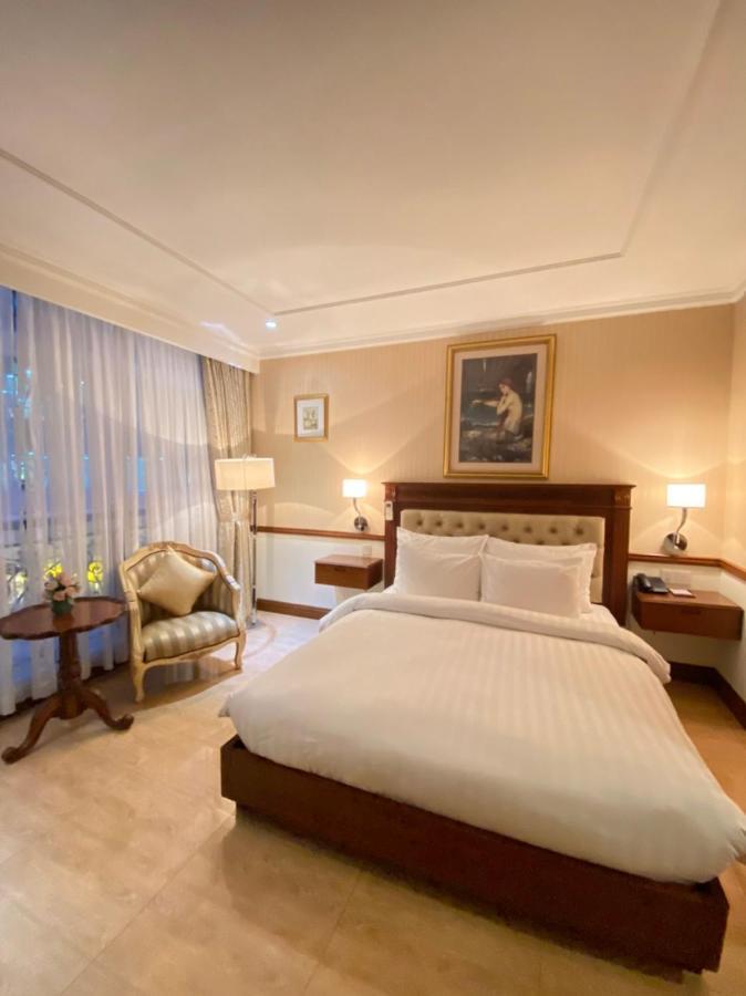 Central Hotel & Residences Swimming Pool Cidade de Ho Chi Minh Exterior foto