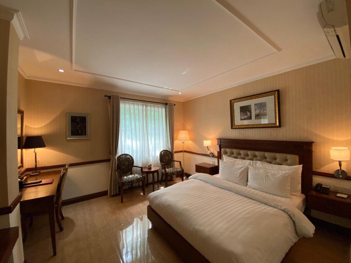 Central Hotel & Residences Swimming Pool Cidade de Ho Chi Minh Exterior foto