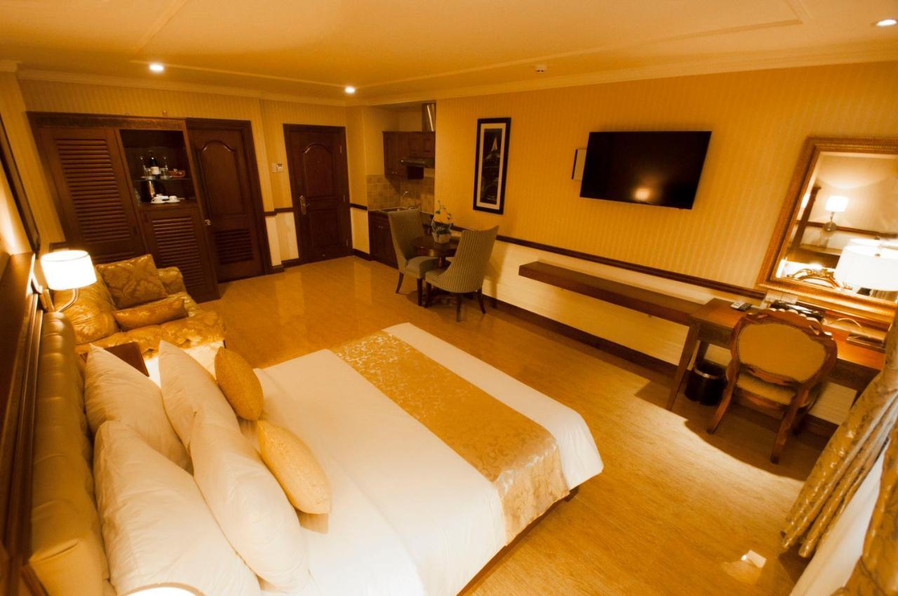 Central Hotel & Residences Swimming Pool Cidade de Ho Chi Minh Exterior foto