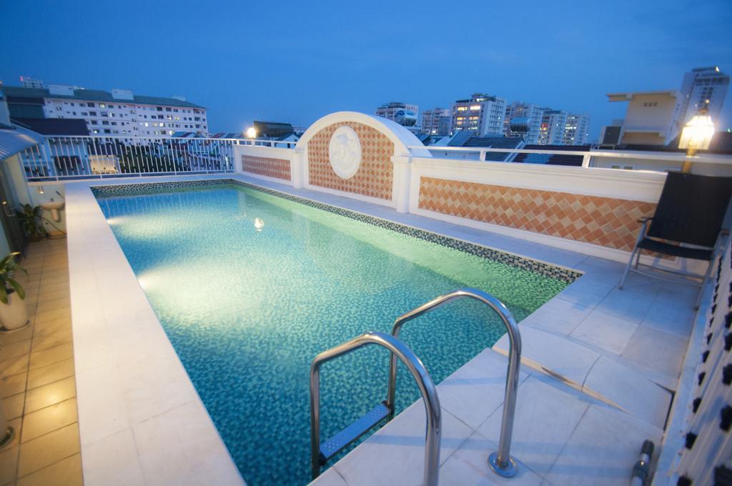 Central Hotel & Residences Swimming Pool Cidade de Ho Chi Minh Exterior foto